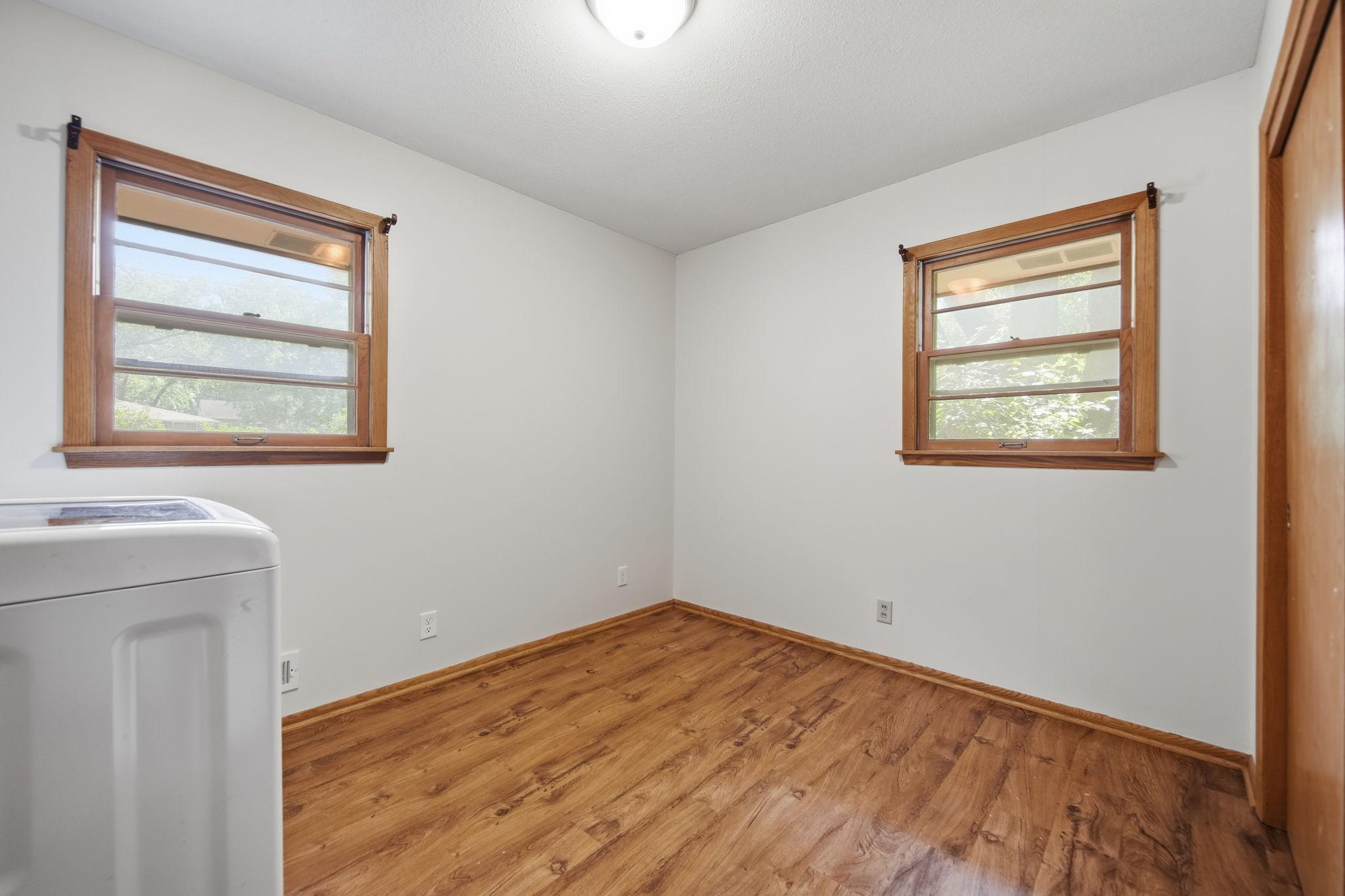 3511 Zane Avenue North Crystal, MN 55422 - Photo 26 of 39