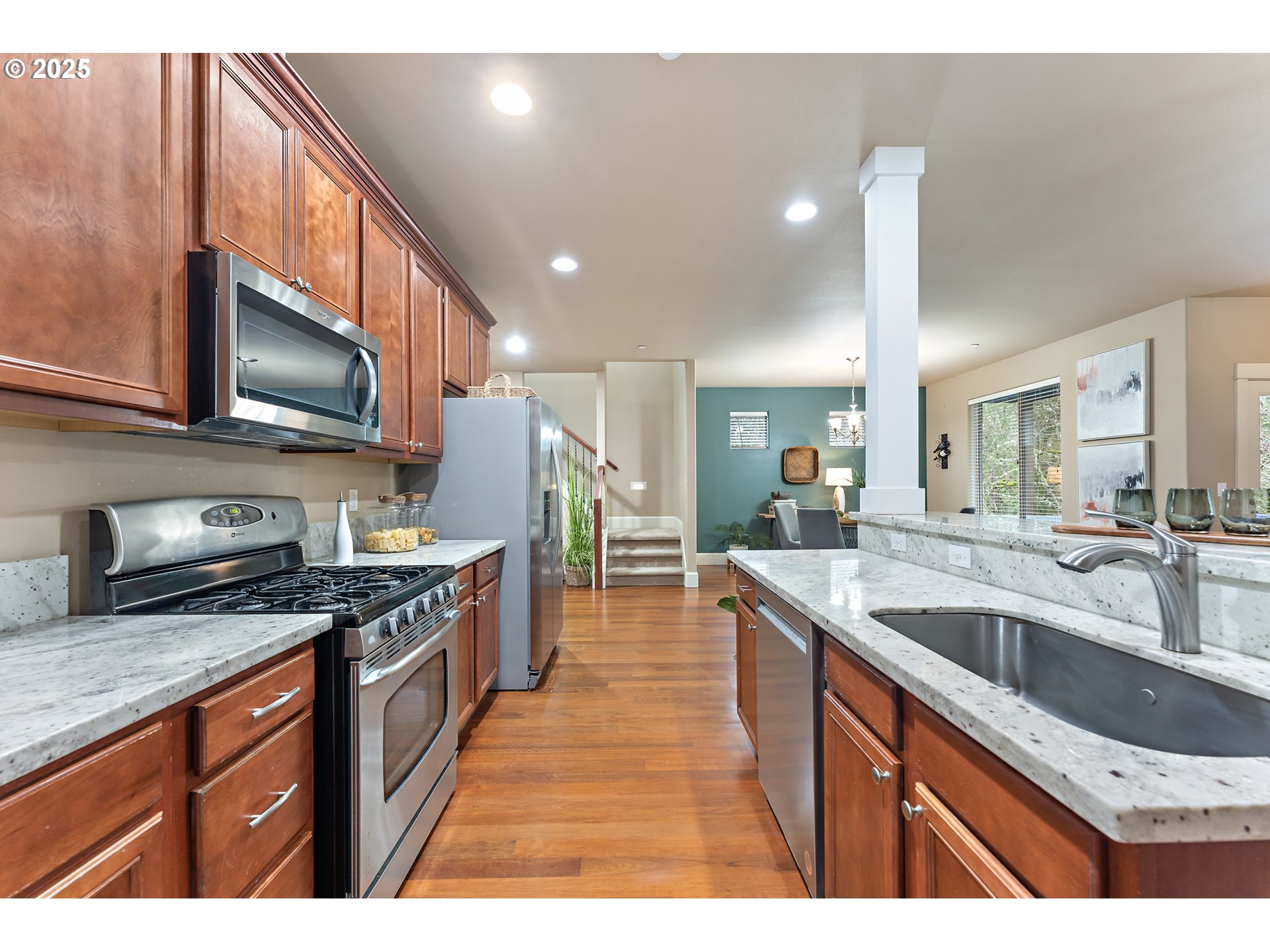 11347 Northwest Kimble Court Portland, OR 97229 - Photo 12 of 42