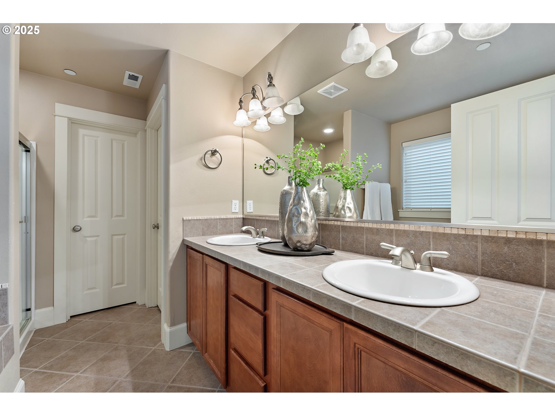 11347 Northwest Kimble Court Portland, OR 97229 - Photo 18 of 42