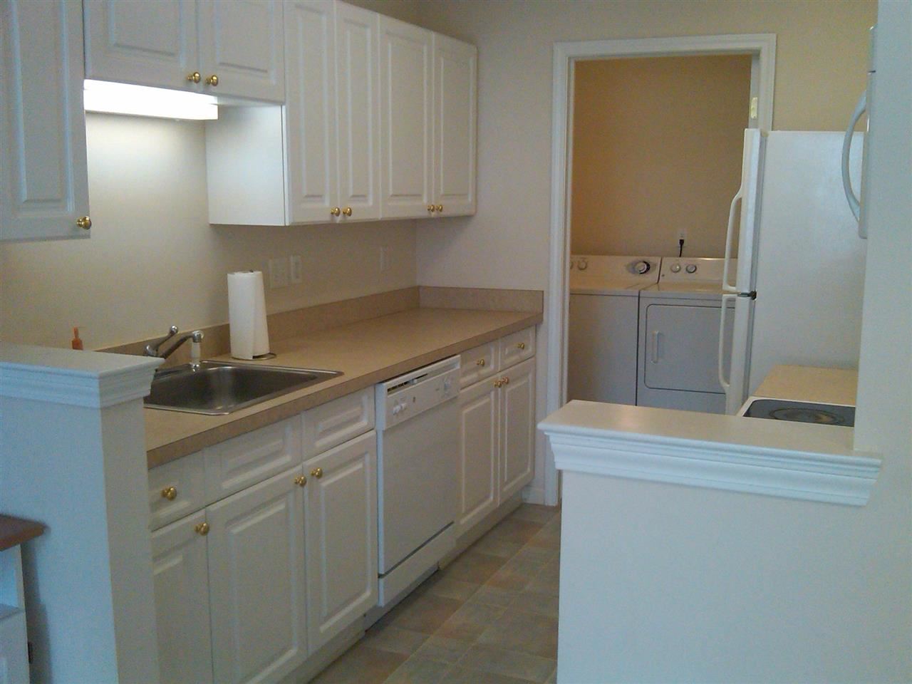 3627 Tremonte Circle Rochester, MI 48306 - Photo 7 of 13 Pristine Kitchen