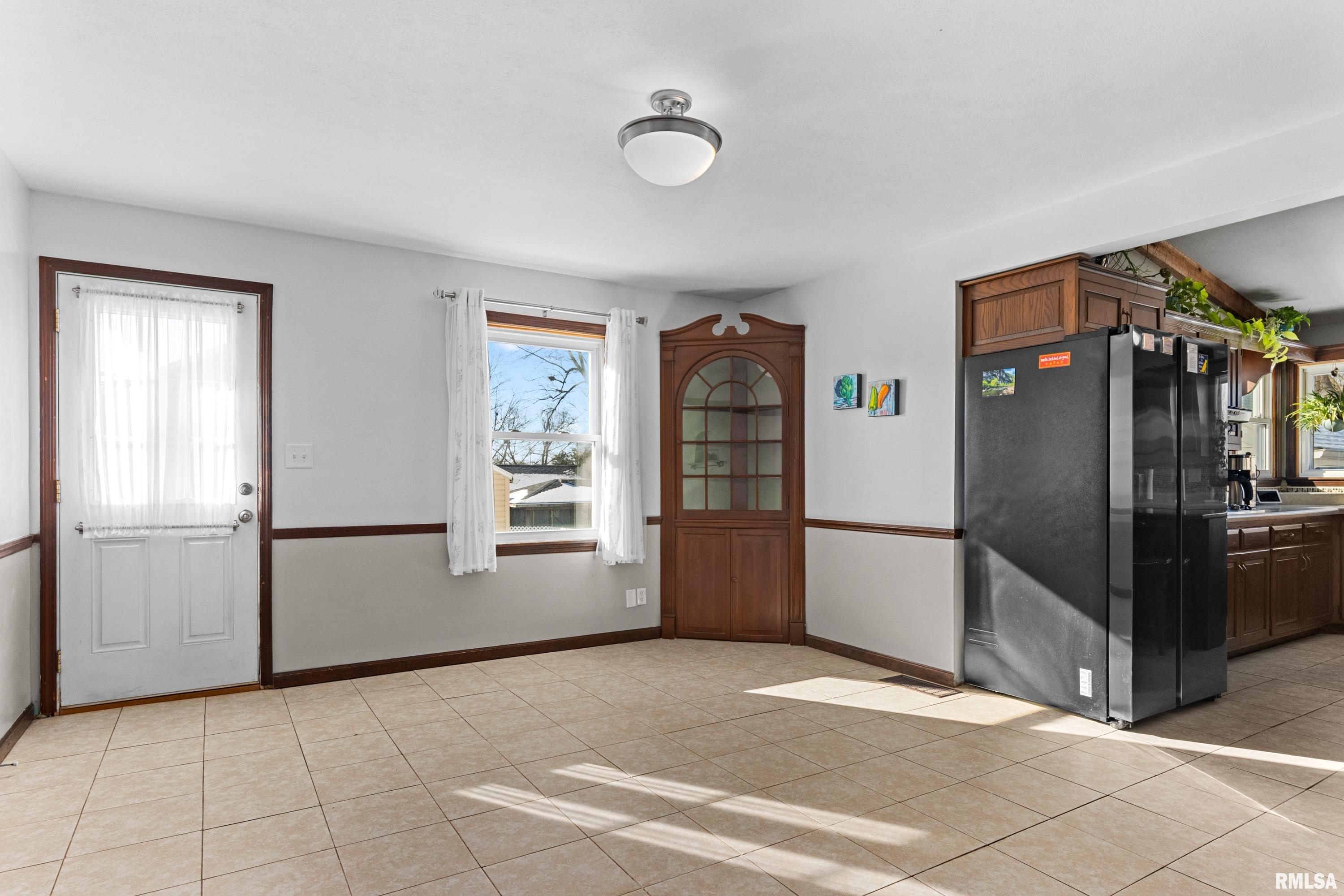 203 Court Drive Washington, IL 61571 - Photo 17 of 52