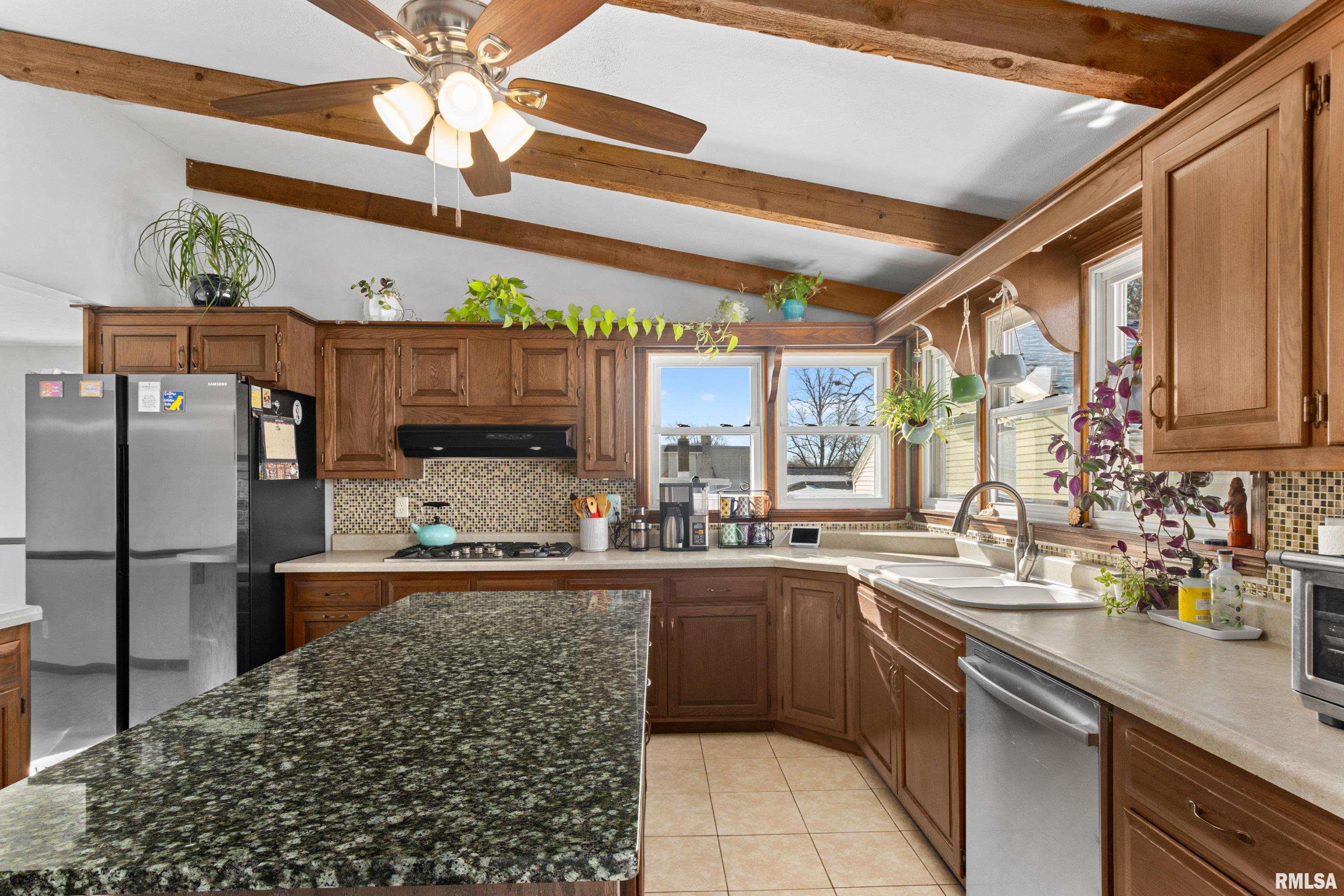 203 Court Drive Washington, IL 61571 - Photo 23 of 52