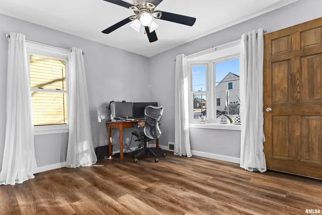 $192,900 | 203 Court Drive, Washington, IL 61571