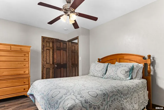 $192,900 | 203 Court Drive, Washington, IL 61571