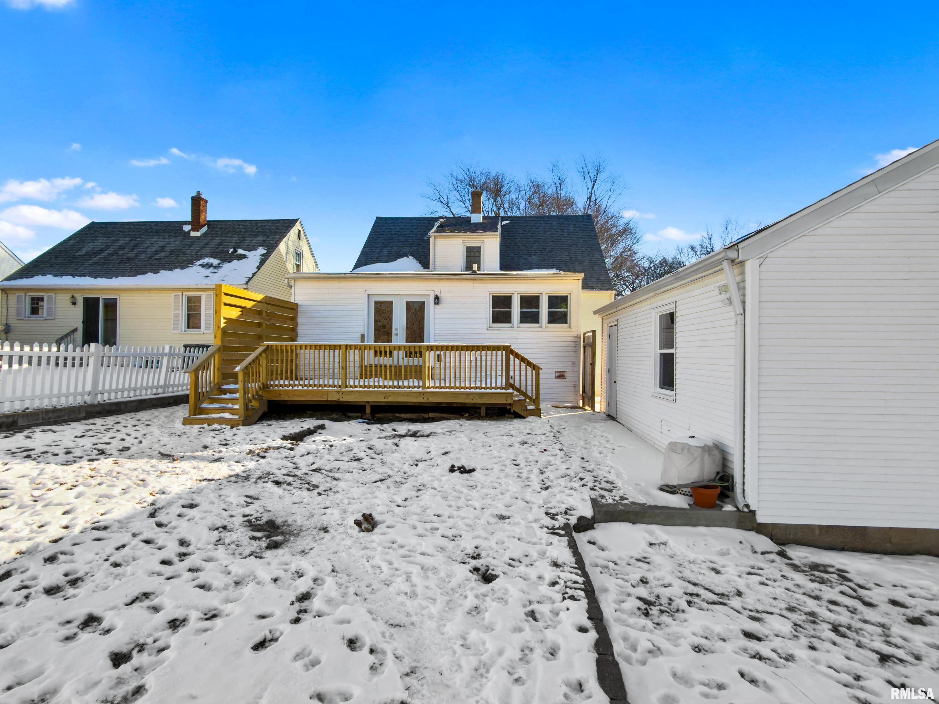 203 Court Drive Washington, IL 61571 - Photo 9 of 52