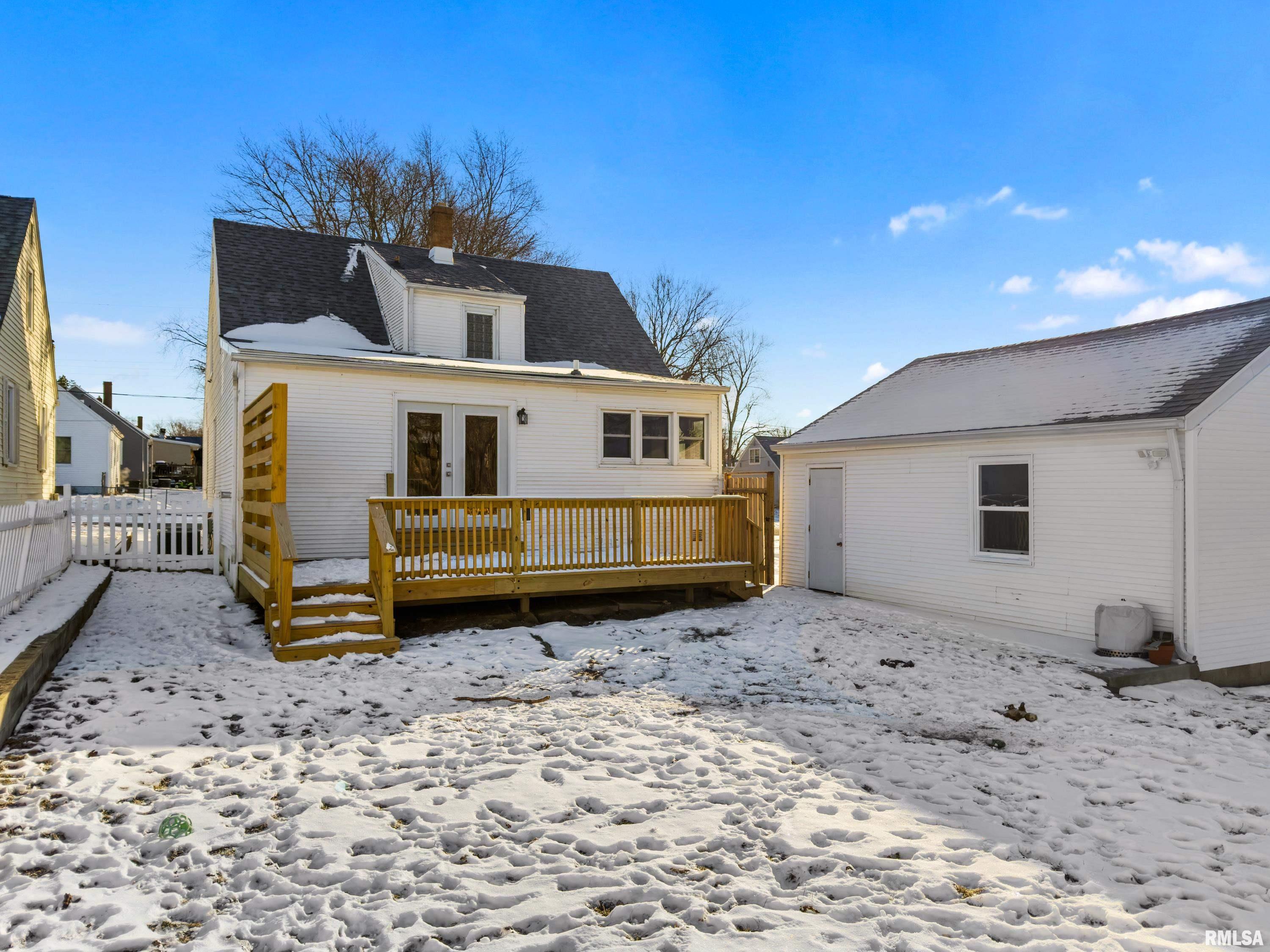 203 Court Drive Washington, IL 61571 - Photo 10 of 52