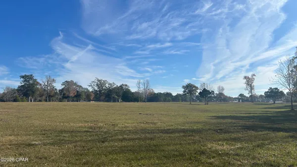 $899,900 | Sr-85 Sr-85 Lake, Laurel Hill, FL 32567