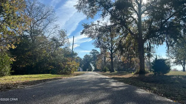 $899,900 | Sr-85 Sr-85 Lake, Laurel Hill, FL 32567