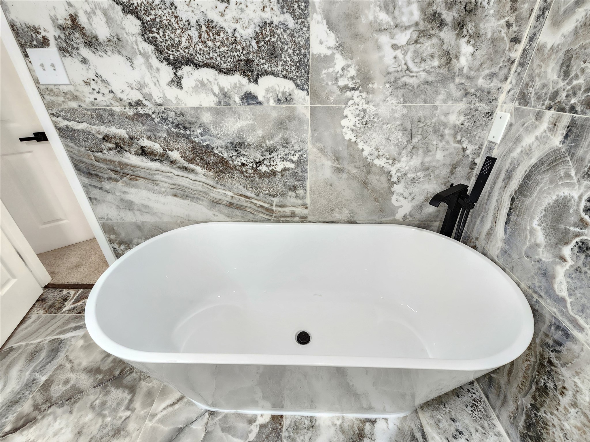 5411 Cobble Lane Spring, TX 77379 - Photo 18 of 31 a view of jacuzzi