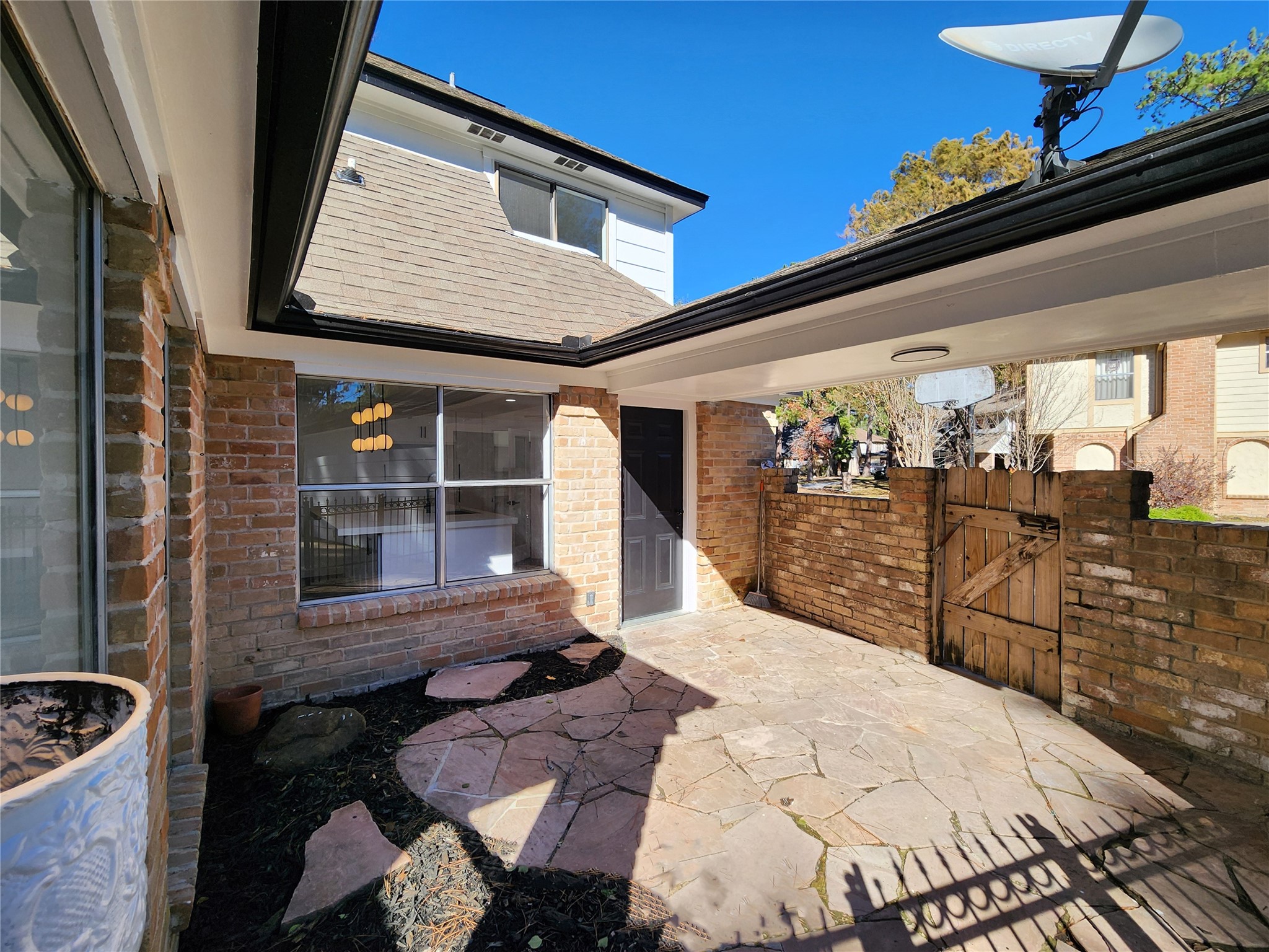 5411 Cobble Lane Spring, TX 77379 - Photo 10 of 31