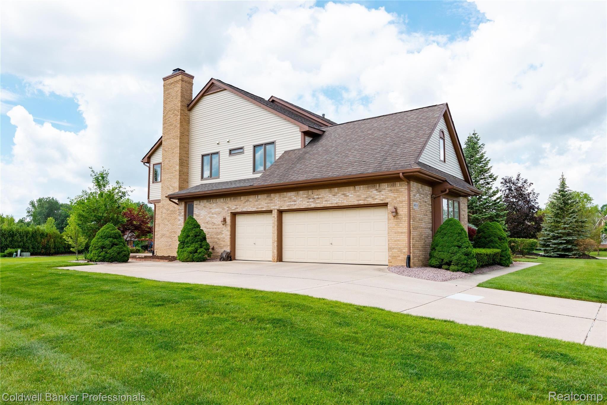 48515 Gladstone Road Canton, MI 48188 - Photo 30 of 38 48515 Gladstone, Canton (29 of 38).jpg