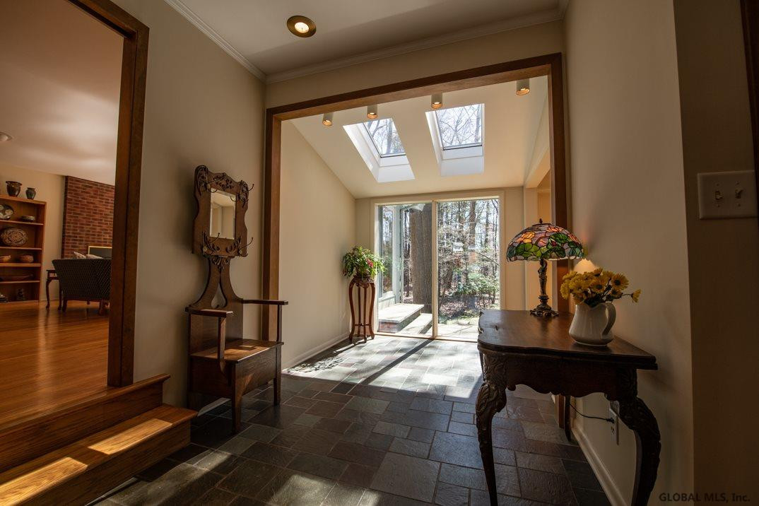 32 Devon Road Bethlehem, NY 12054 - Photo 2 of 20 Photo 2