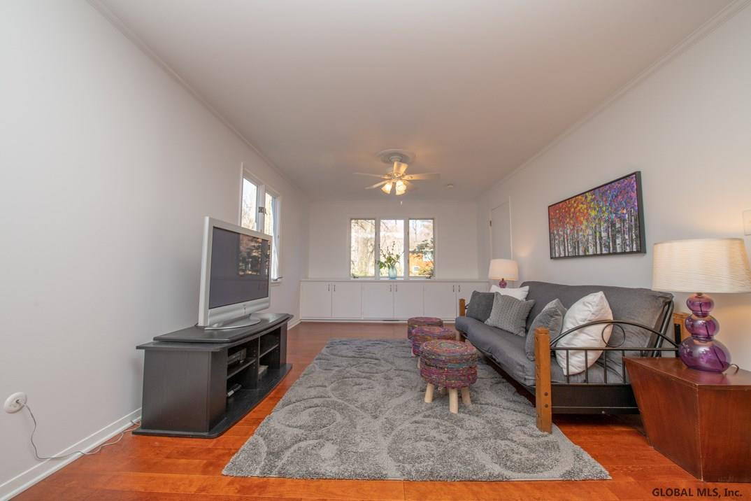32 Devon Road Bethlehem, NY 12054 - Photo 7 of 20 Photo 7