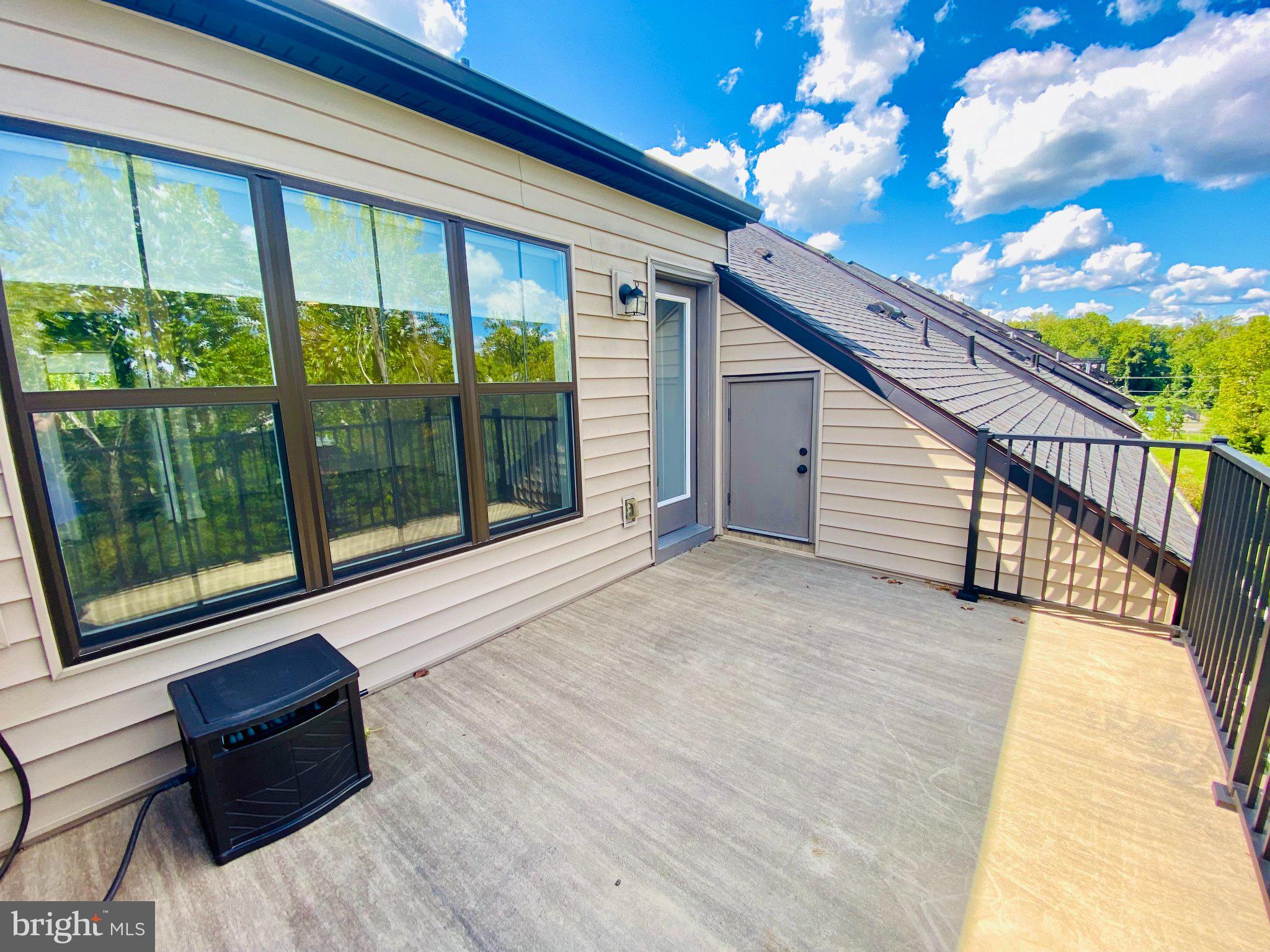 6261 Edsall Road Alexandria, VA 22312 - Photo 14 of 22 Rooftop Terrace