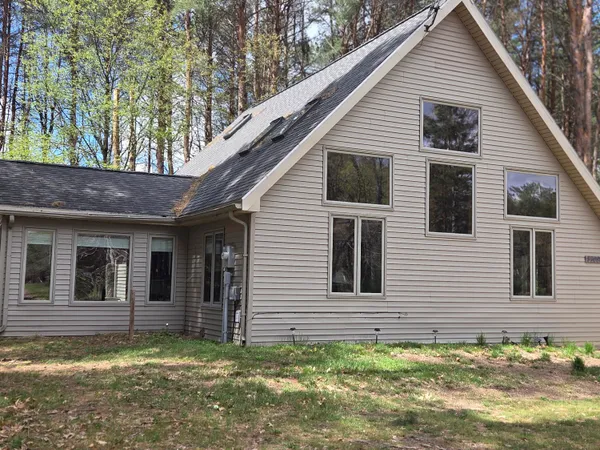 $239,000 | 7709 Lakeview Drive, Canadian Lakes, MI 49346