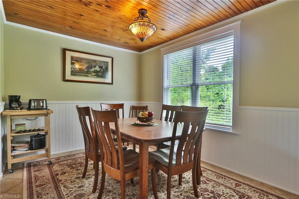 10086 Traphill Road Traphill, NC 28685 - Photo 16 of 44 Dining room