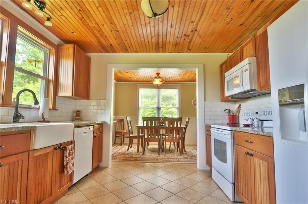 10086 Traphill Road Traphill, NC 28685 - Photo 20 of 44 Gallery Image 20