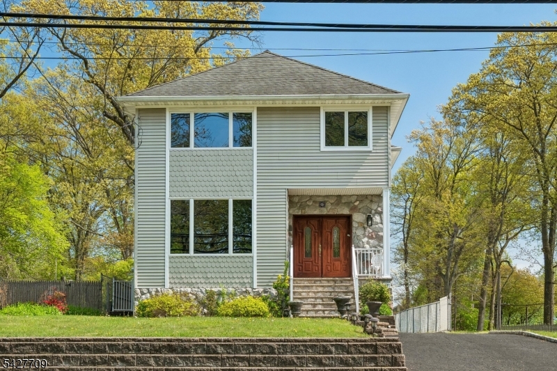 567 Mountain Avenue Springfield, NJ 07081 - Photo 1 of 32