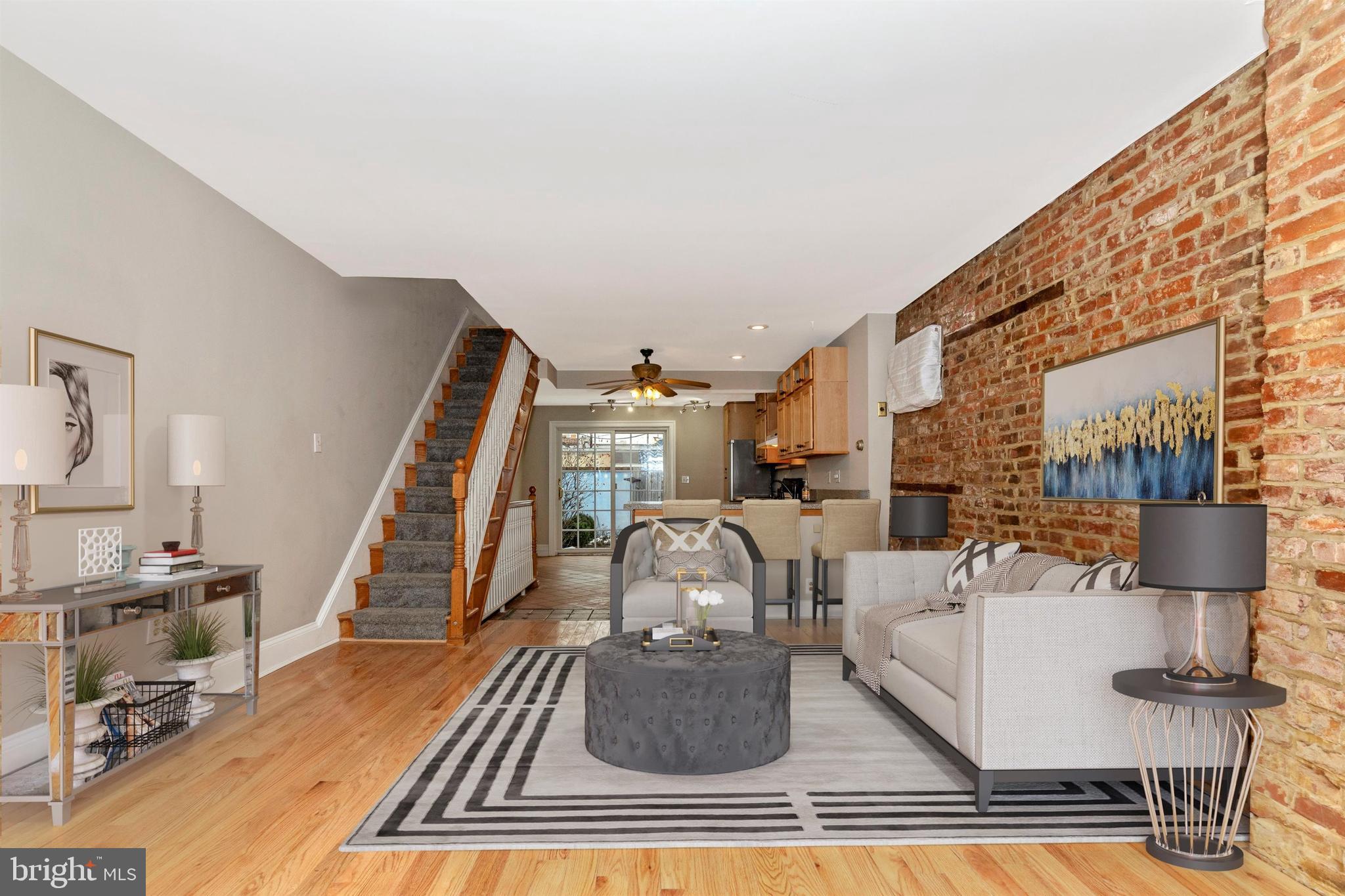 309 Tree Street Philadelphia, PA 19148 - Photo 3 of 20 Living Room