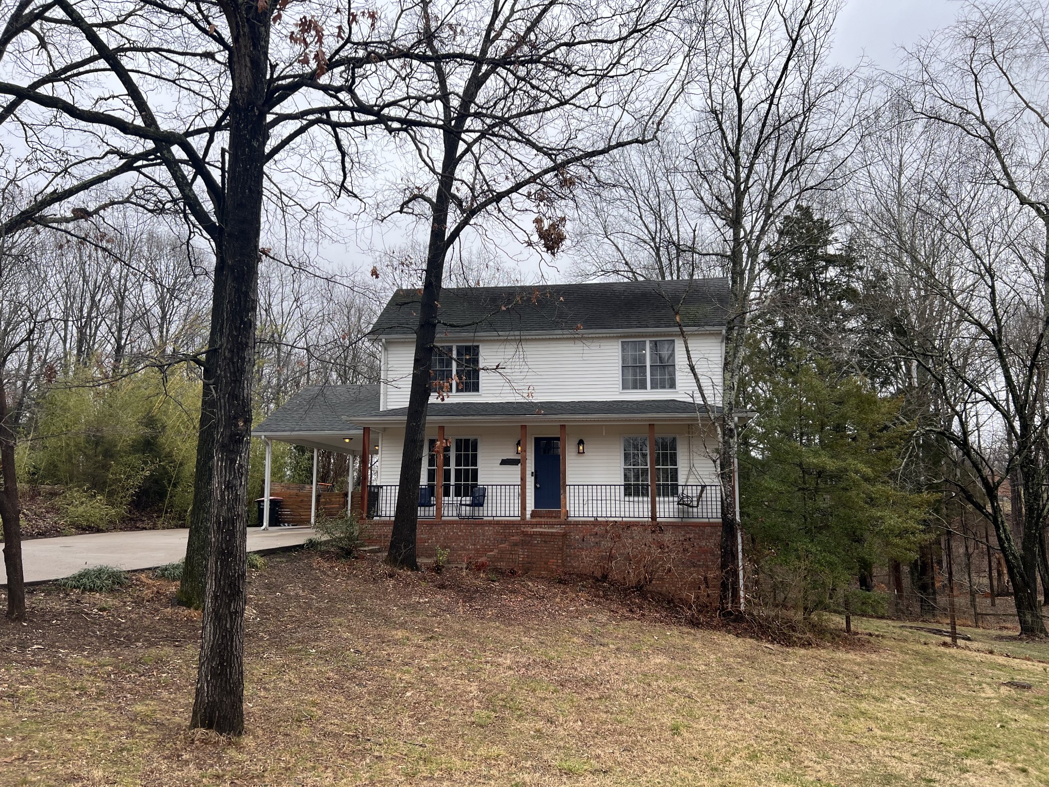 2001 Cherokee Trail Springfield, TN 37172 - Photo 2 of 22 a front view of a house with a yard
