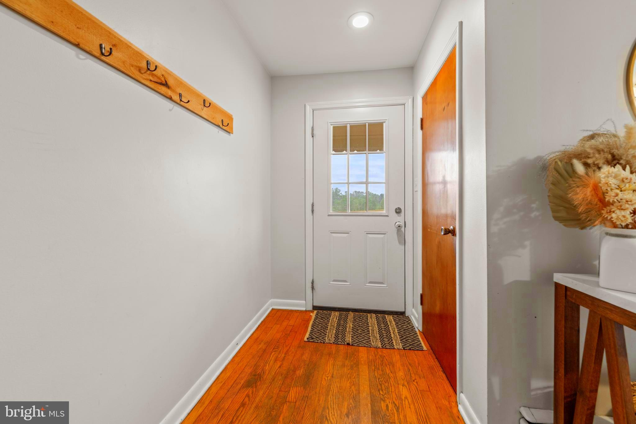 14015 Glen High Road Baldwin, MD 21013 - Photo 13 of 63 Entryway