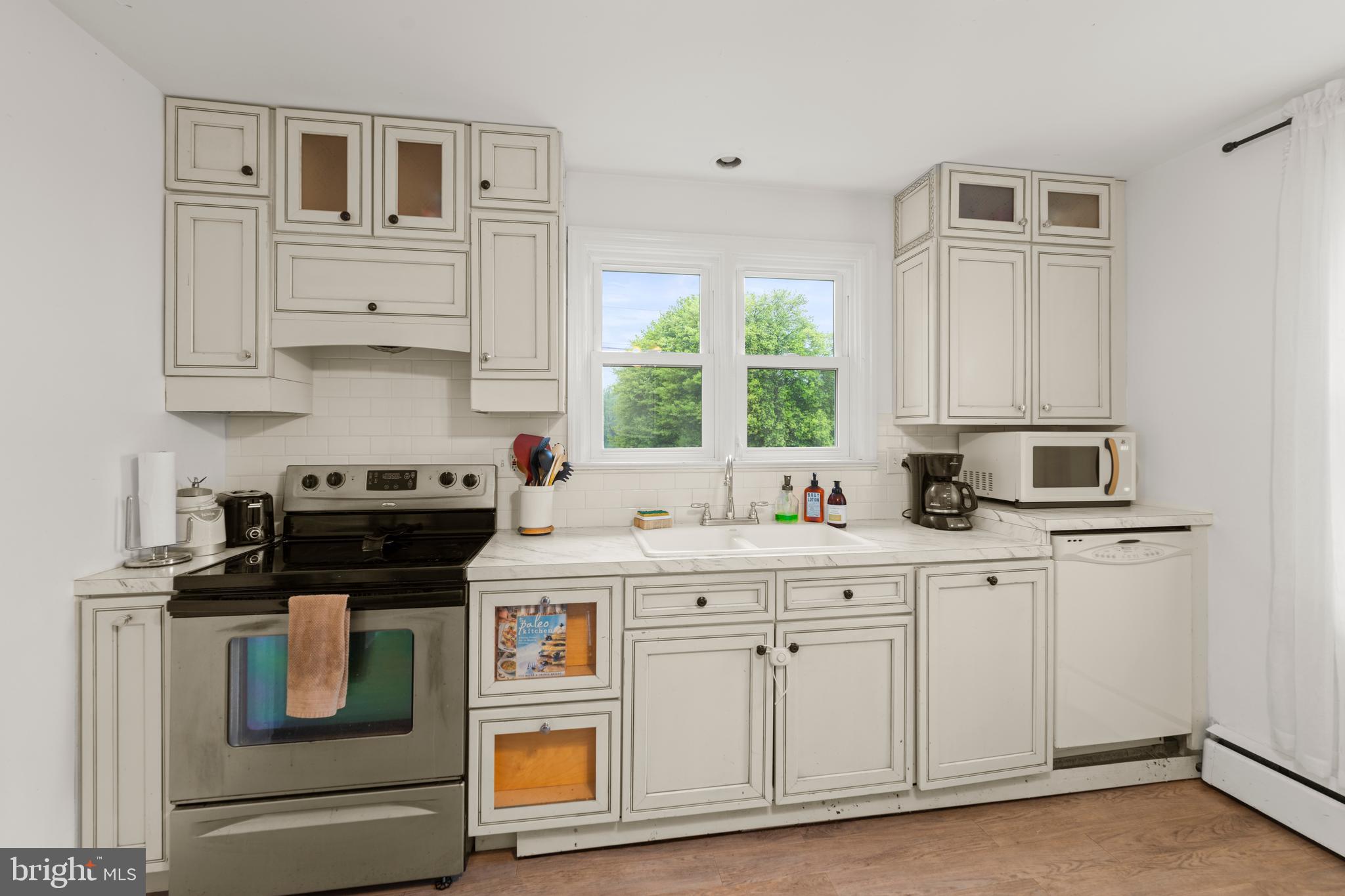 14015 Glen High Road Baldwin, MD 21013 - Photo 21 of 63 Newer Cabinets