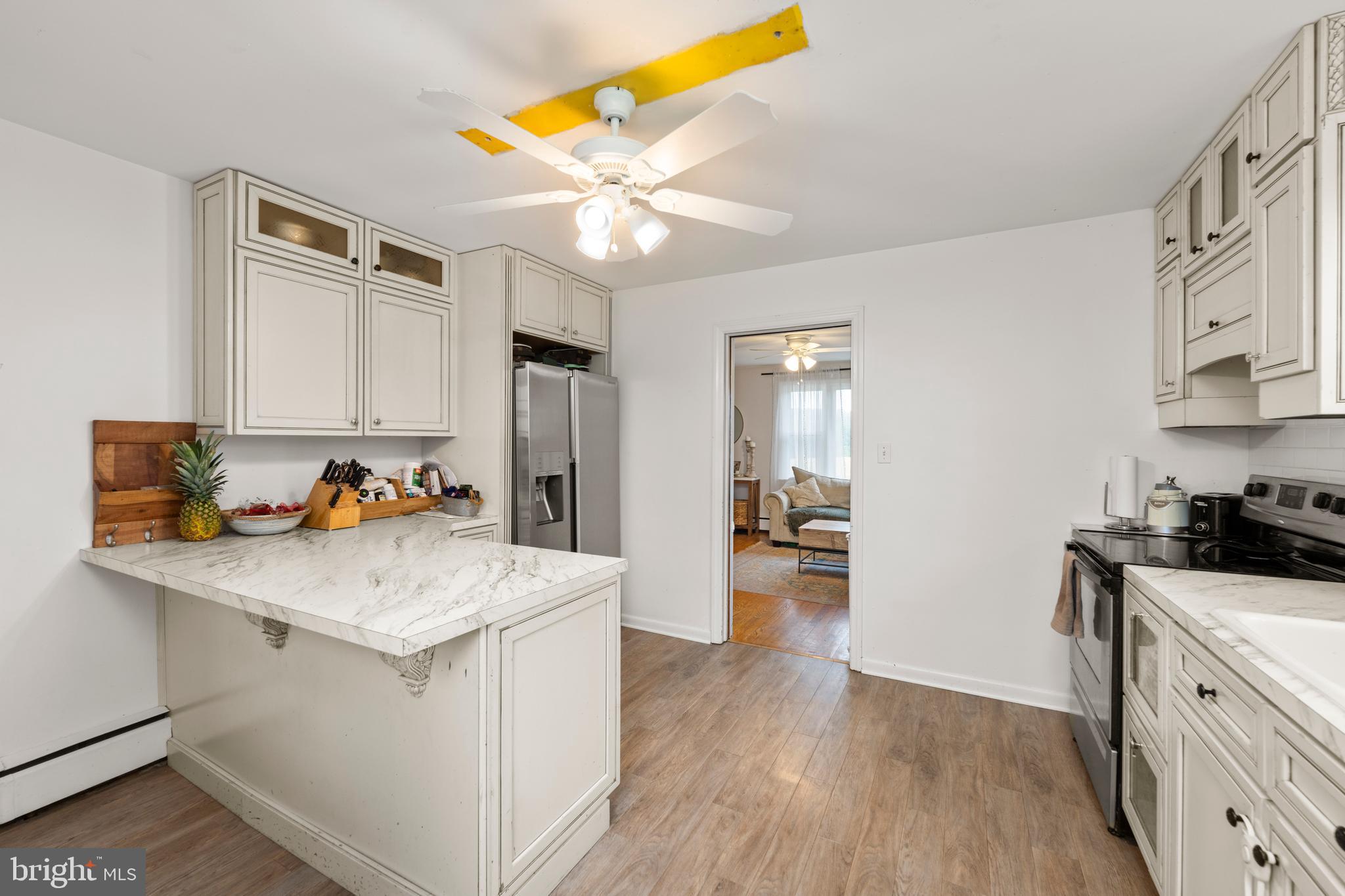 14015 Glen High Road Baldwin, MD 21013 - Photo 22 of 63 Breakfast Bar