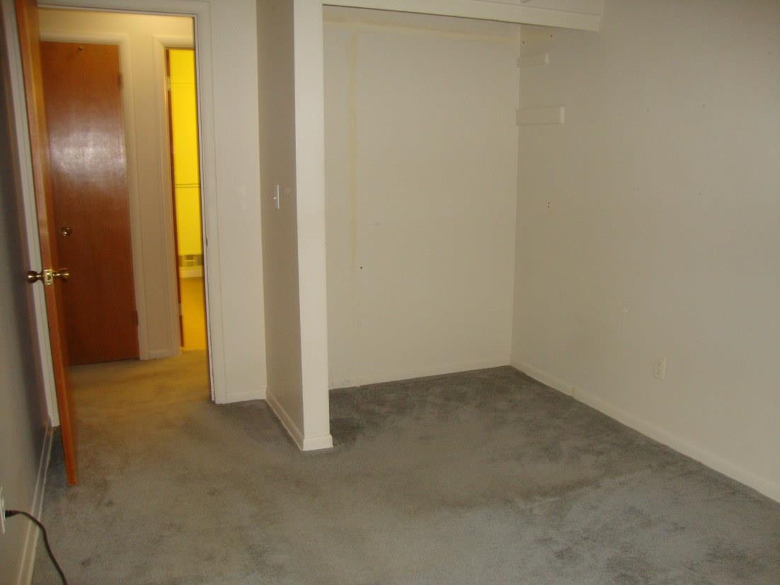 3328 Hammerberg Road Flint, MI 48507 - Photo 13 of 15 50173169-7b0dc0e5-1484-44c6-96ac-356e2fe70bfc.JPG