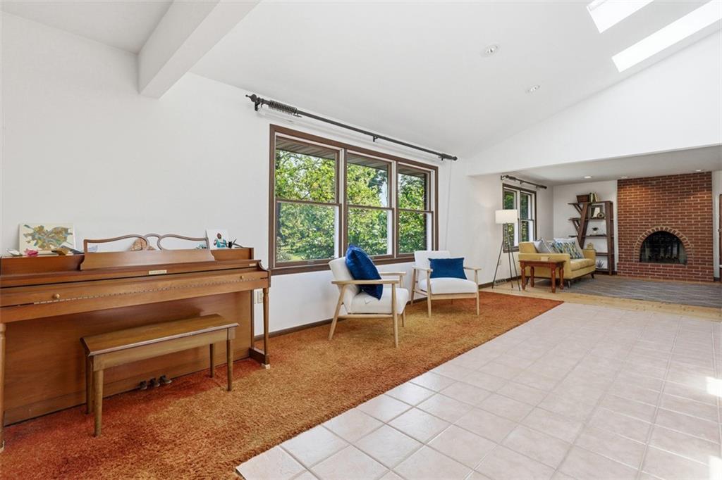 9531 Orchard Road Pittsburgh, PA 15237 - Photo 16 of 46 Gallery Image 16