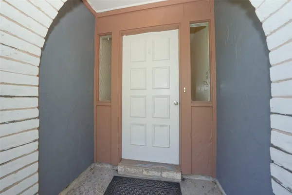 $1,900 | 5375 Little John Lane, Katy, TX 77493