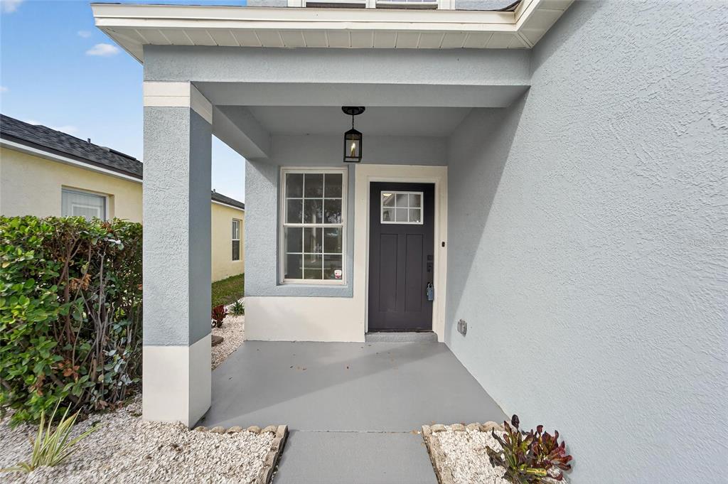 1112 Lake Shore Ranch Drive Seffner, FL 33584 - Photo 9 of 100