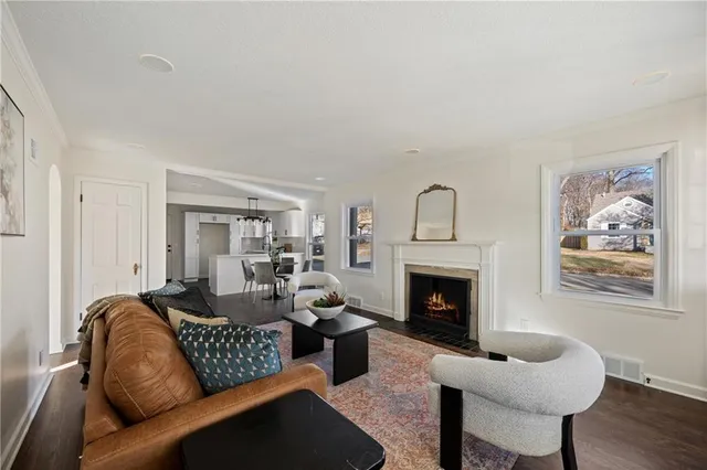 $449,000 | 5401 West 58th Street, Roeland Park, KS 66205