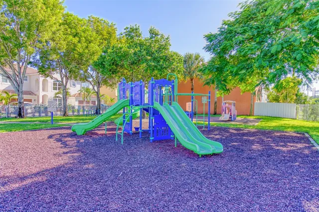 $4,800 | 3810 Southwest 51st Street, Hollywood, FL 33312