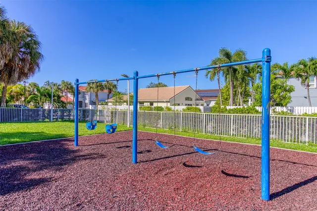 $4,800 | 3810 Southwest 51st Street, Hollywood, FL 33312