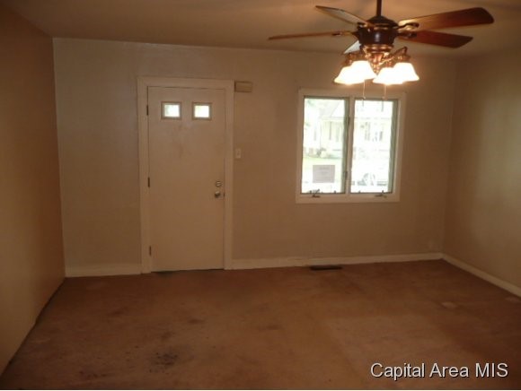 401 West Reynolds Street Springfield, IL 62702 - Photo 5 of 14