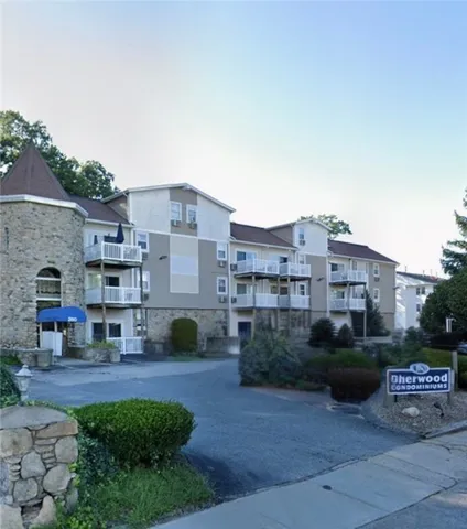 $2,250 | 260 George Waterman Road, Unit 205, Johnston, RI 02919