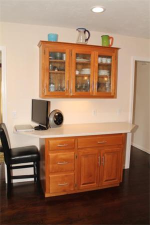 16 Round Table Road Shrewsbury, MA 01545 - Photo 8 of 27 Gallery Image 8