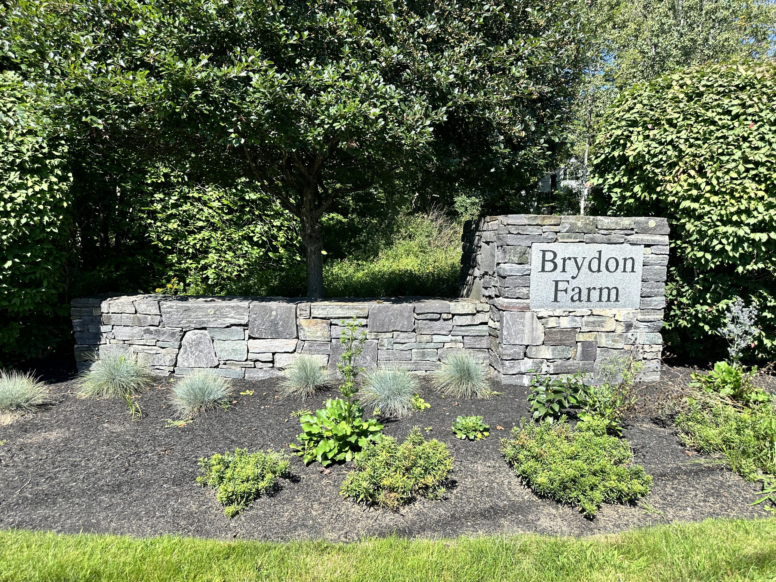 68 Brydon Way, Unit 48 Westbrook, ME 04092 - Photo 2 of 64 Entry Wall