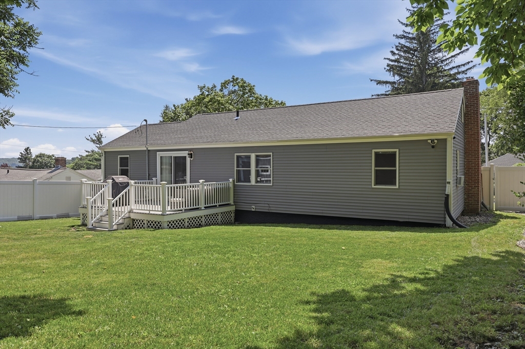 55 Westview Road Worcester, MA 01602 - Photo 26 of 30