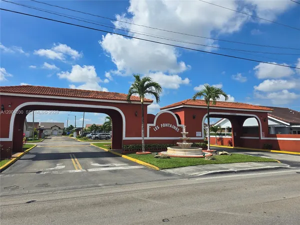 $489,900 | 9018 Northwest 120th Street, Unit 133, Hialeah Gardens, FL 33018