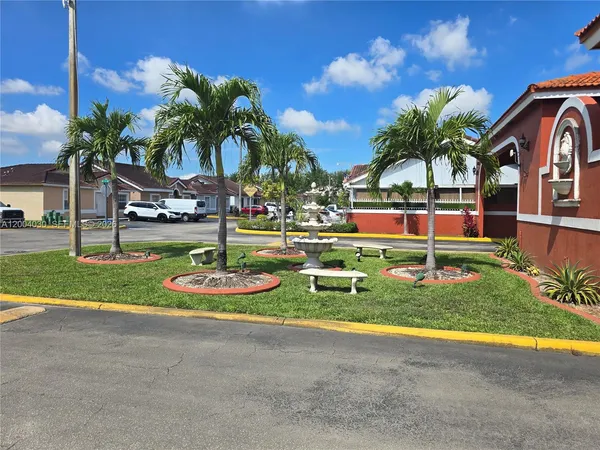 $489,900 | 9018 Northwest 120th Street, Unit 133, Hialeah Gardens, FL 33018