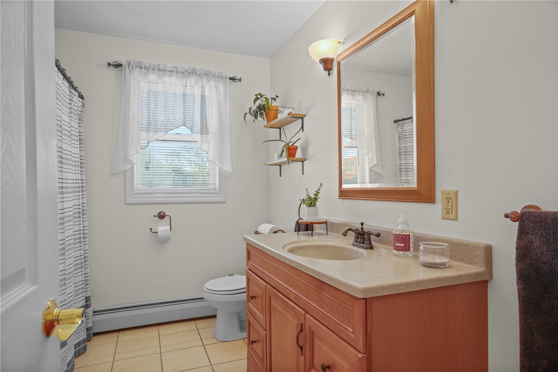 5 Murphy Avenue Bristol, RI 02809 - Photo 24 of 35