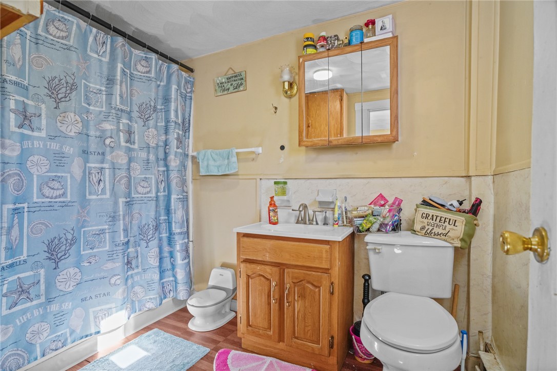 5 Murphy Avenue Bristol, RI 02809 - Photo 25 of 35