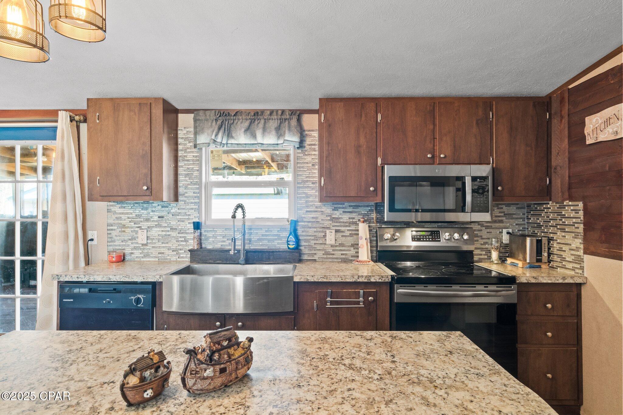 1764 Clayton Road Chipley, FL 32428 - Photo 16 of 51