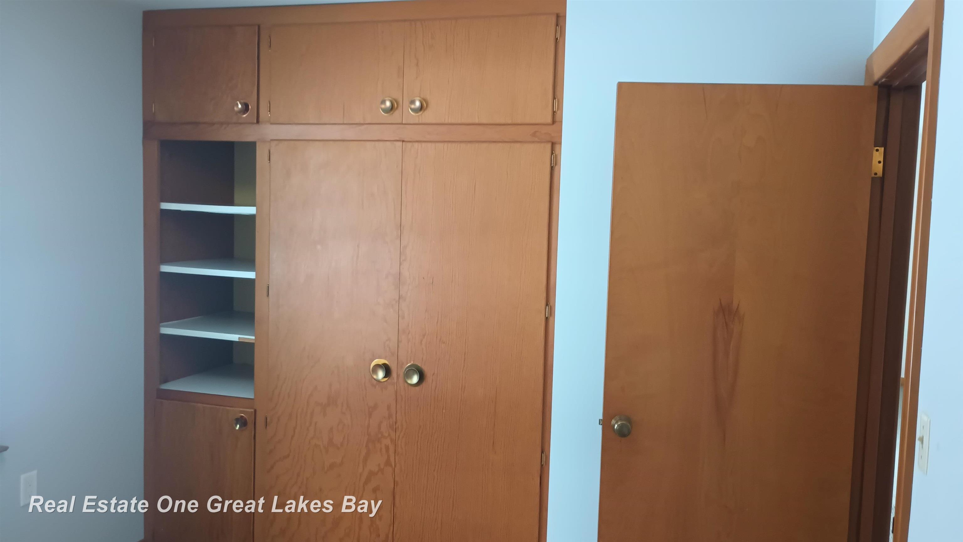 2700 Hemmeter Road Saginaw, MI 48603 - Photo 7 of 19 50164950-b4c164aa-e623-4ca5-8c37-a1492b3cccf6.JPG