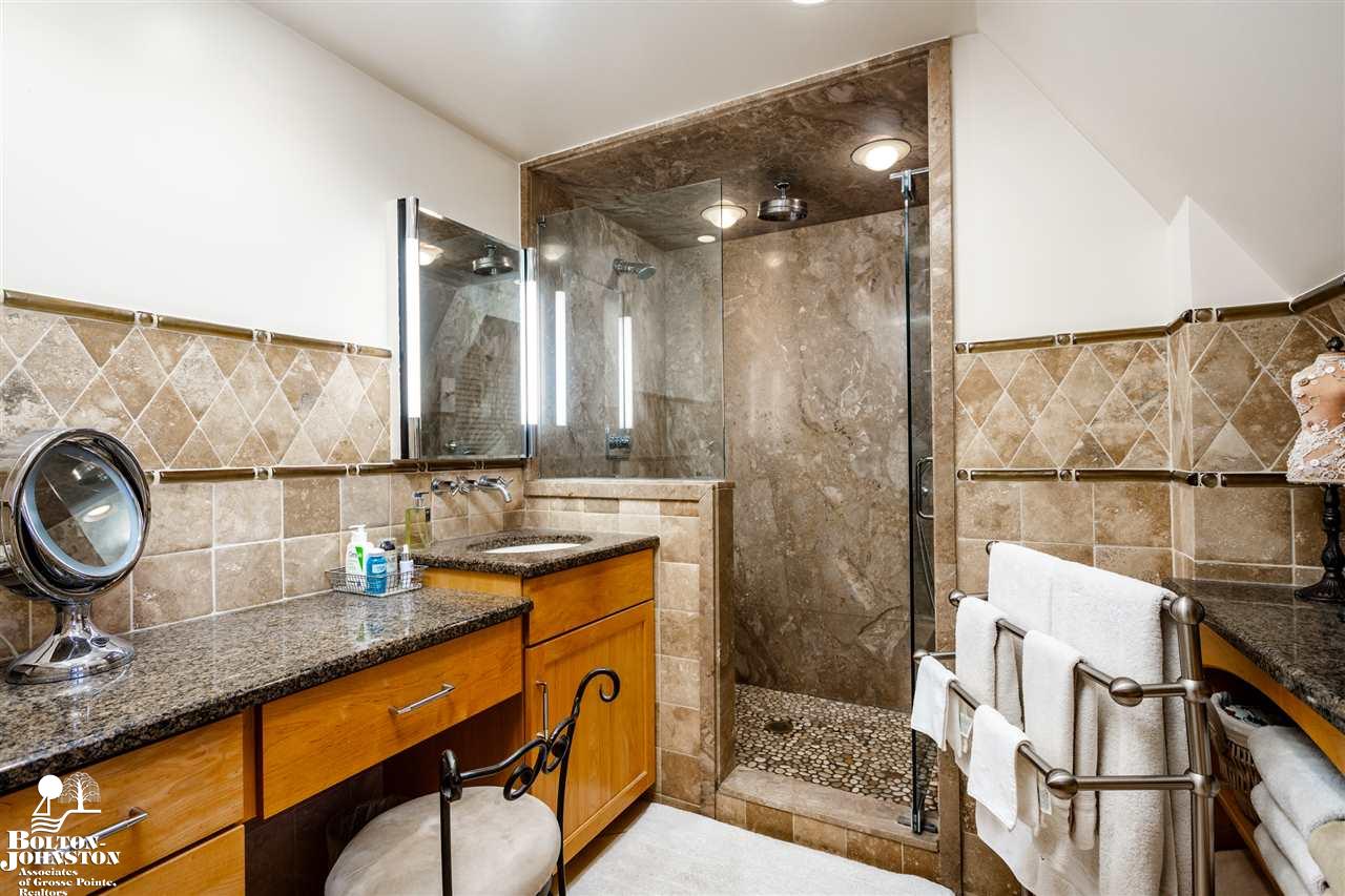 133 Merriweather Road Grosse Pointe Farms, MI 48236 - Photo 24 of 65