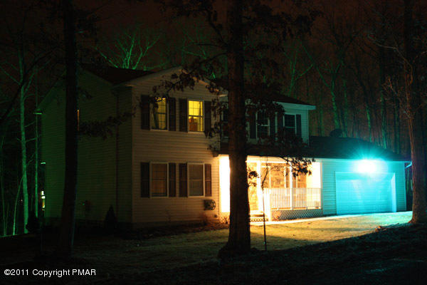 74 Ravenhill Road Tamiment, PA 18371 - Photo 17 of 53 StunningNightVisuals