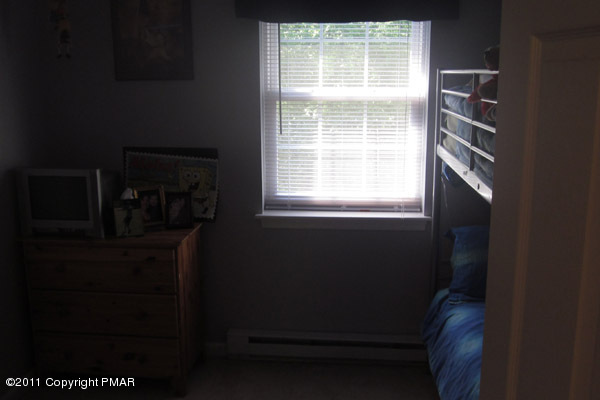 74 Ravenhill Road Tamiment, PA 18371 - Photo 20 of 53 Bed4