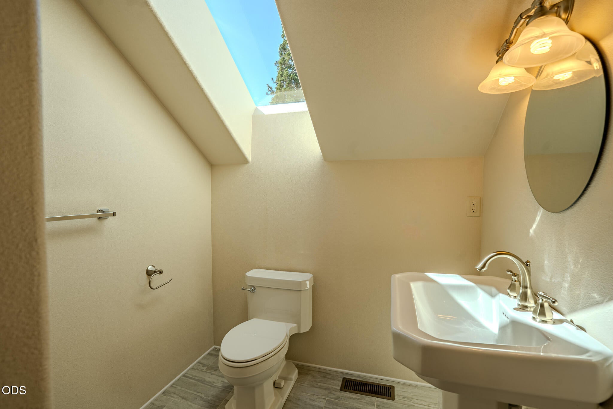 2110 Houston Road Phoenix, OR 97535 - Photo 47 of 59 Gallery Image 47