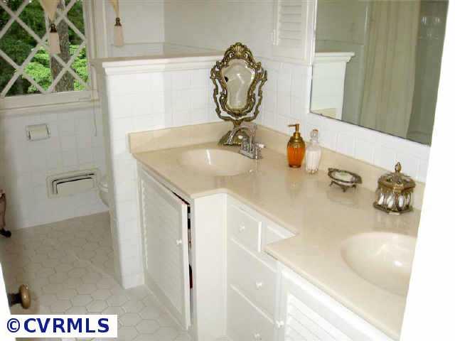 7016 Wheeler Road Henrico, VA 23229 - Photo 9 of 10 Gallery Image 9